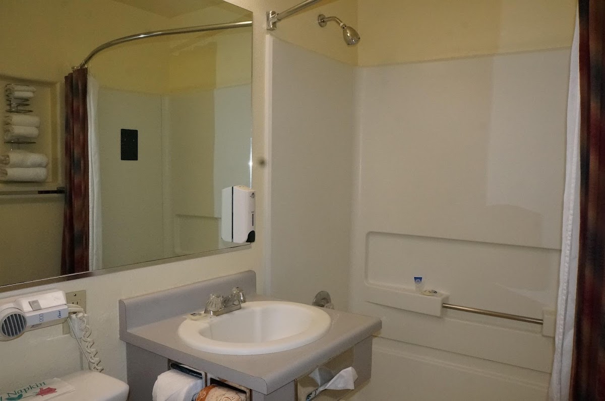 Americas Best Value Inn & Suites Oroville photo 3