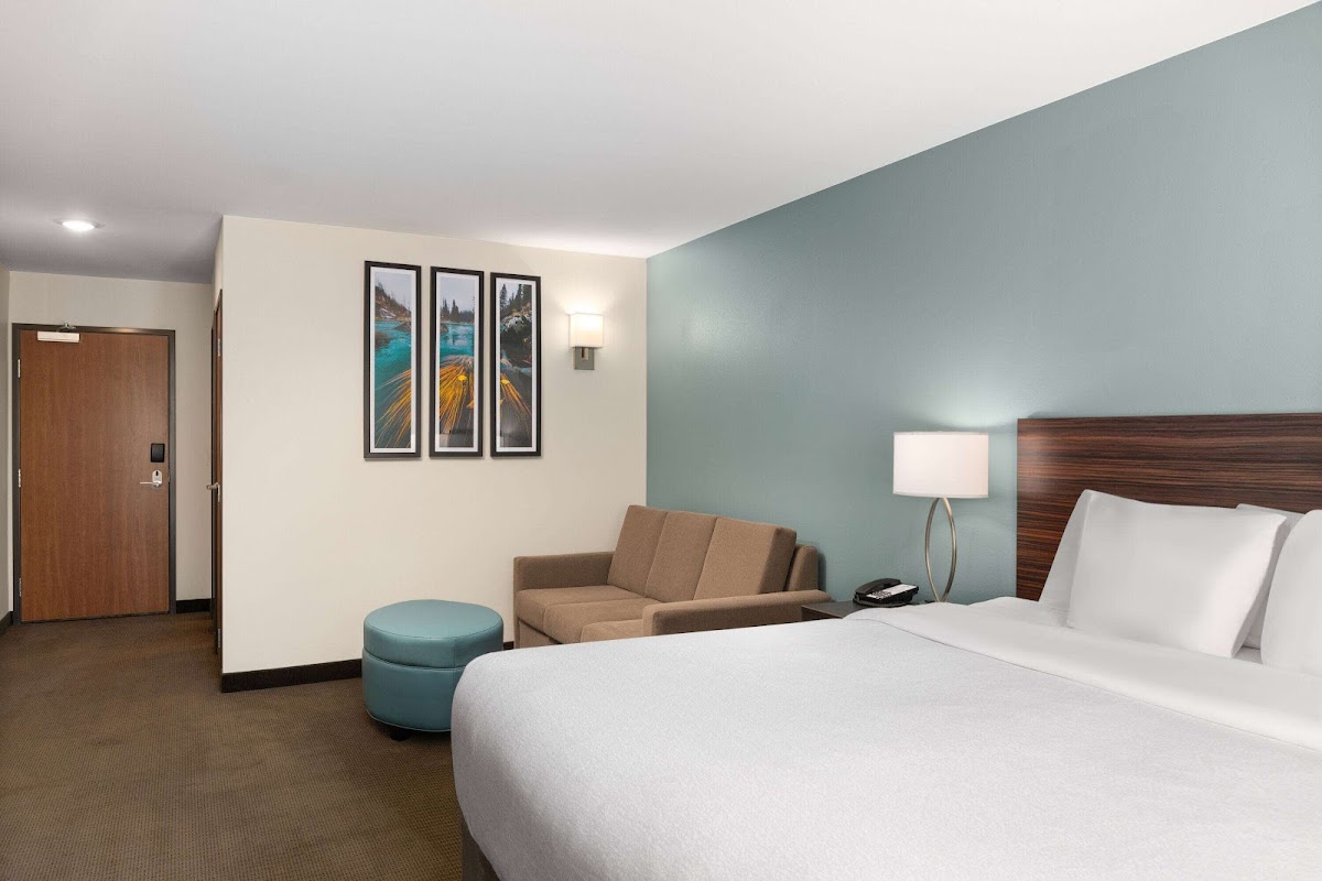 La Quinta Inn & Suites by Wyndham Wenatchee photo 2