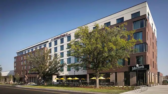 DoubleTree by Hilton Greeley at Lincoln Park
