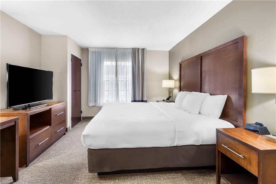Comfort Suites Sumter near Shaw AFB photo 2