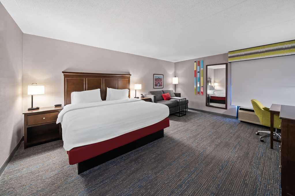 Hampton Inn Franklin/Milford photo 2