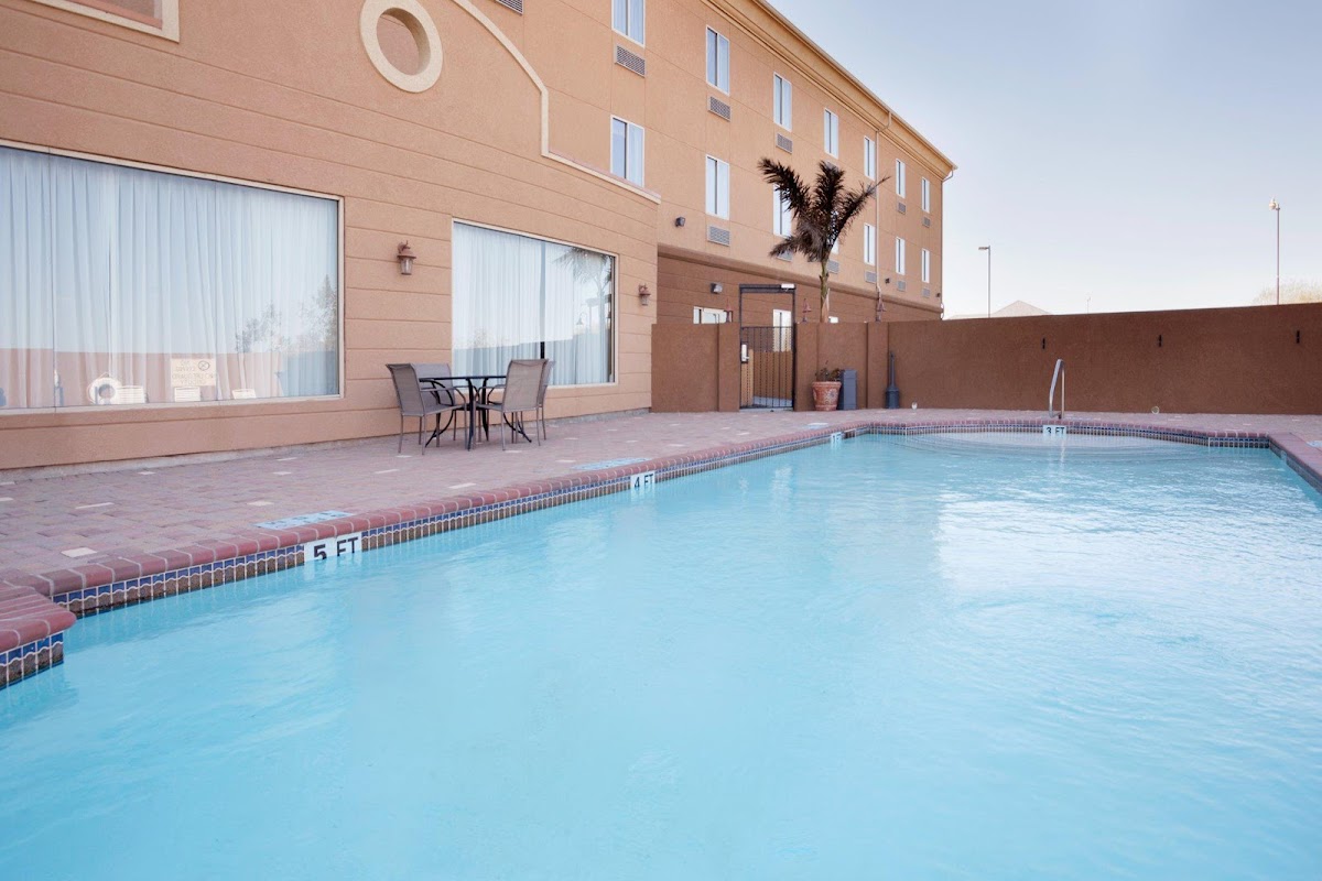 Holiday Inn Express & Suites Zapata by IHG photo 3