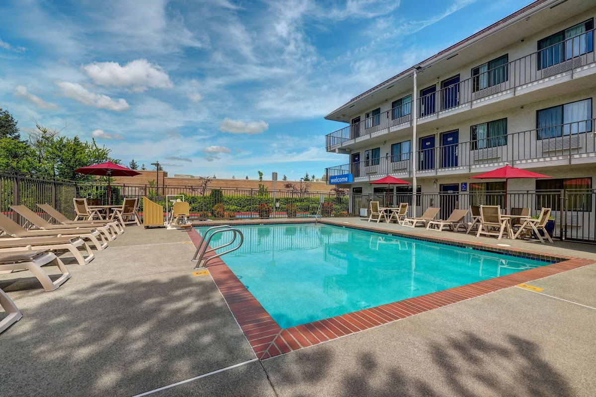 Motel 6 Kirkland, WA - North Kirkland