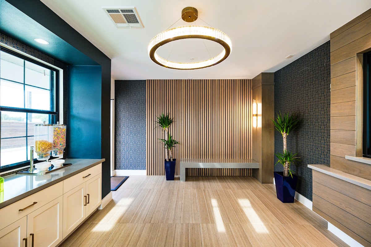 Palace Inn Blue Edgebrook photo 3