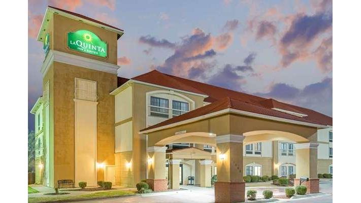 La Quinta Inn & Suites by Wyndham Oklahoma City -Yukon
