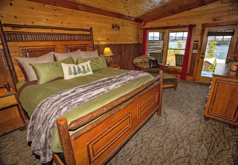The Lodges at Cresthaven photo 2