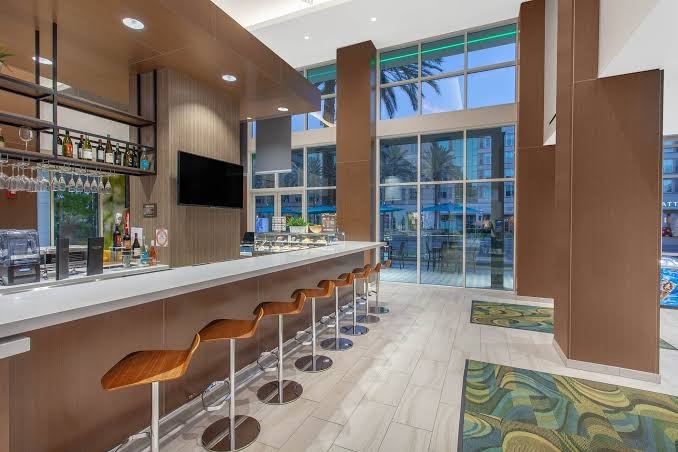 Wyndham Anaheim photo 2