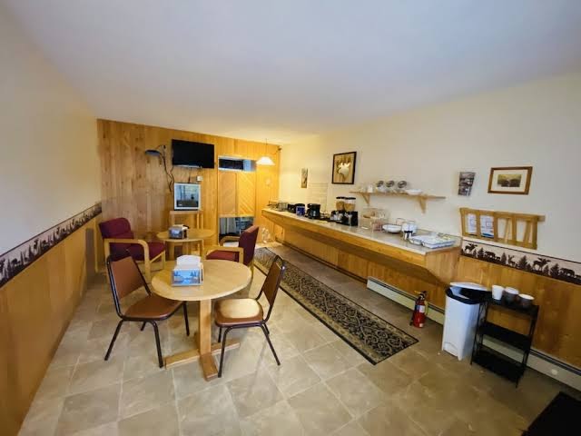 English River Inn photo 3