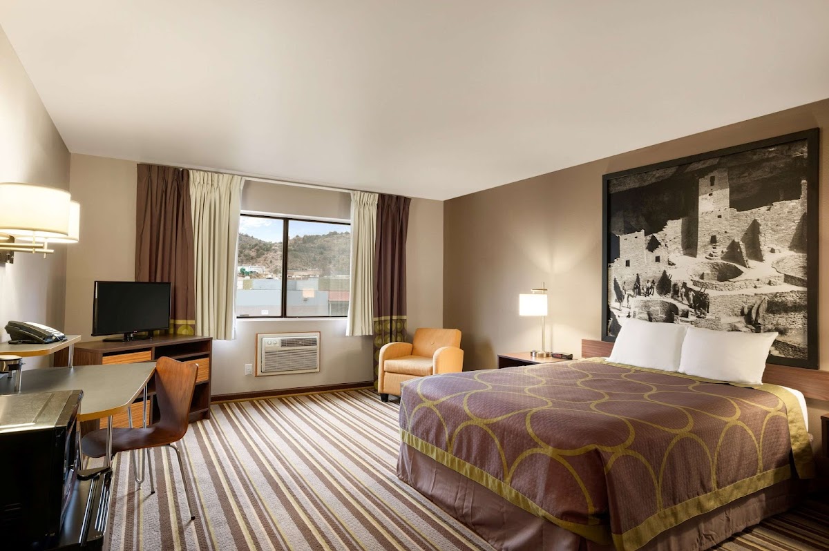 Super 8 by Wyndham Durango photo 2