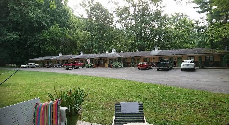 Rolling Brook Inn