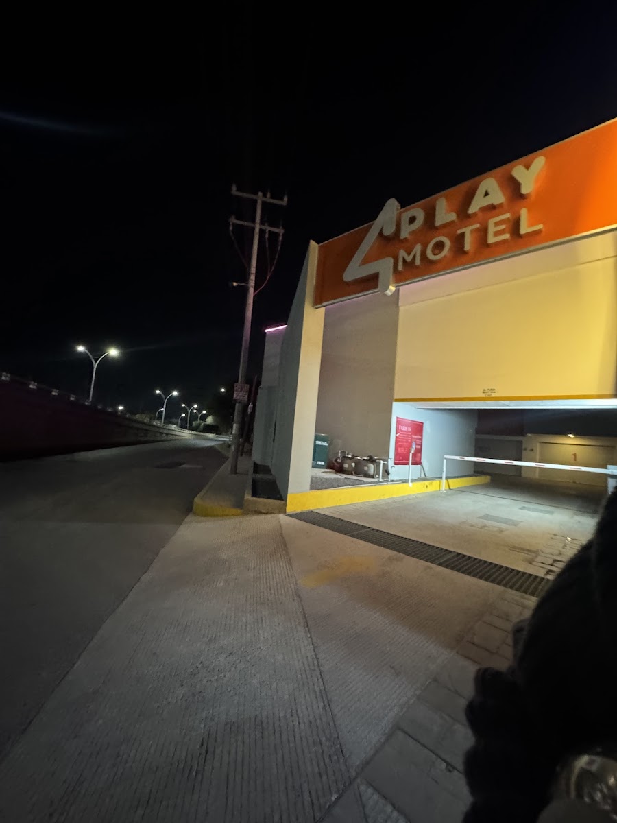 4PLAY MOTEL