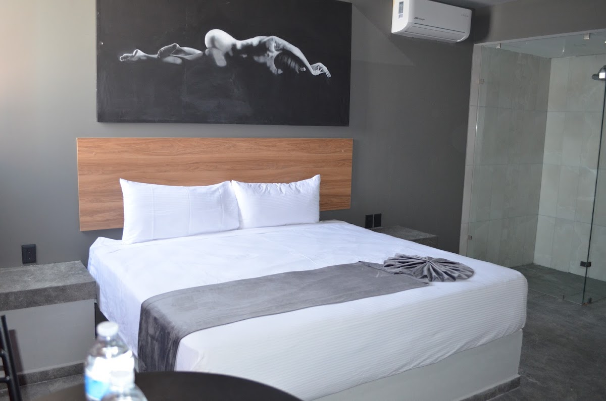 4PLAY MOTEL photo 2