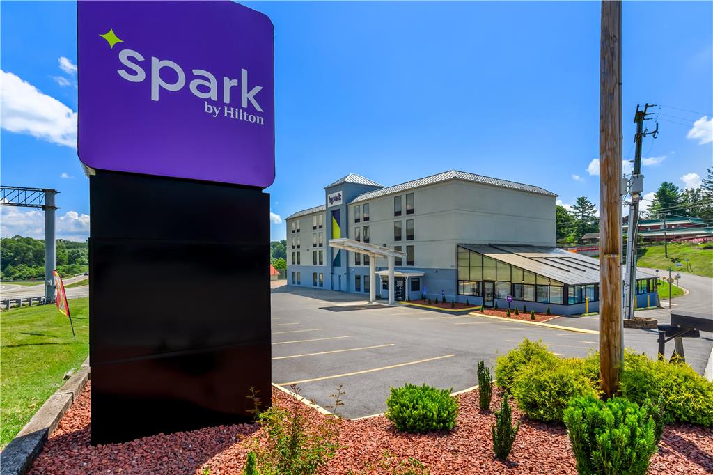 Spark by Hilton Wytheville East Main Street