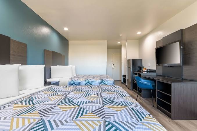 Studio 6 Suites Perris, CA photo 2