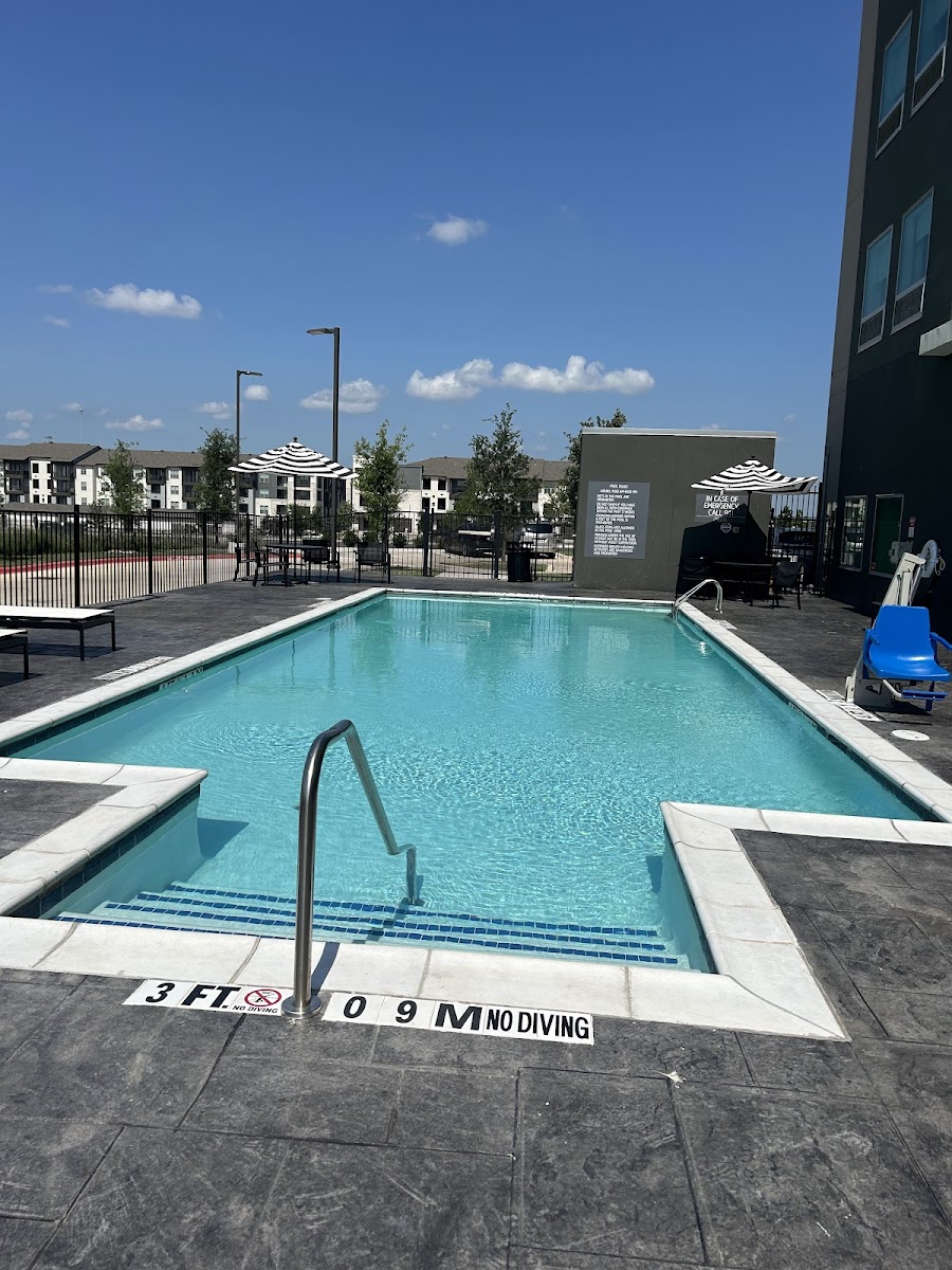 La Quinta Inn & Suites by Wyndham Austin Parmer/Tech Ridge photo 3