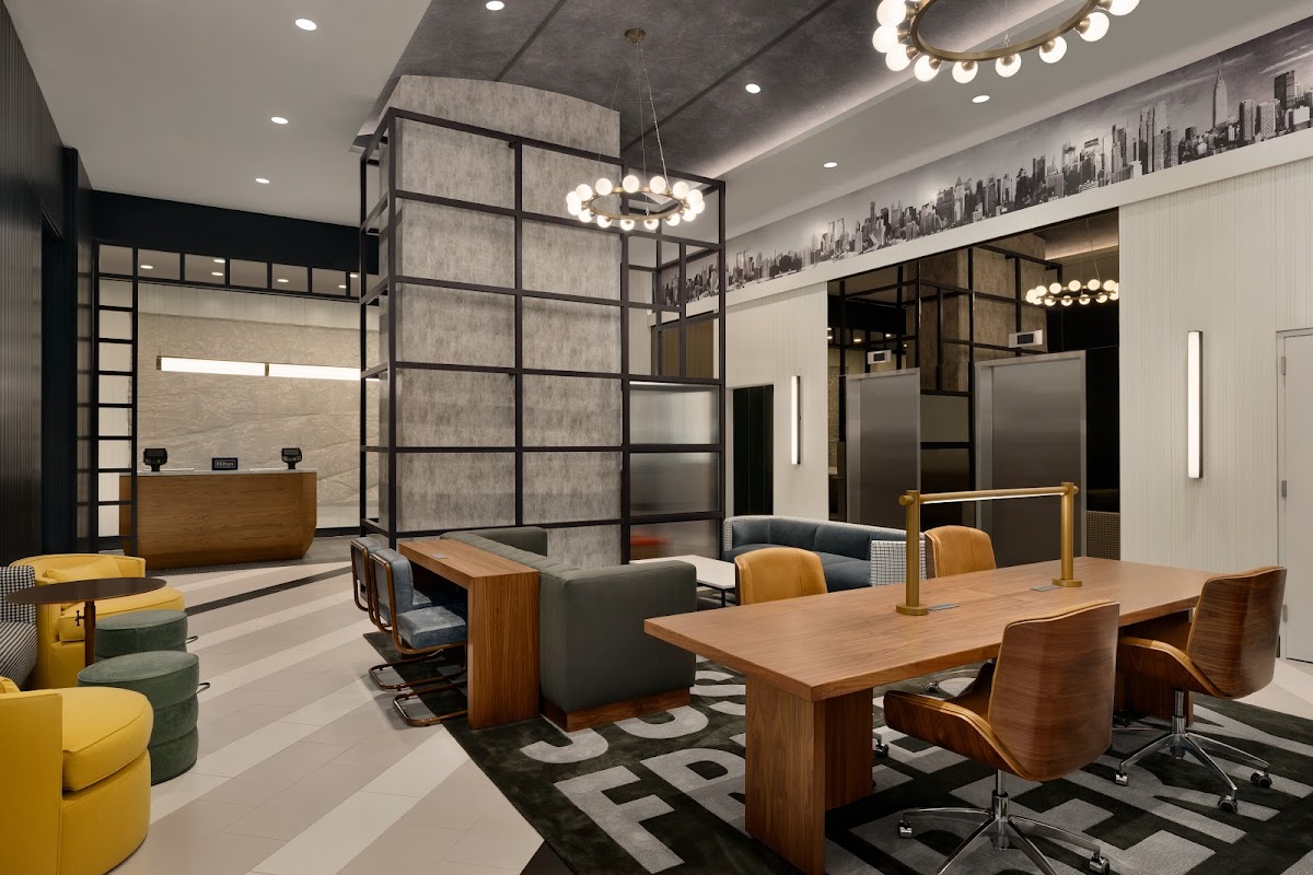 DoubleTree by Hilton New York Downtown photo 2