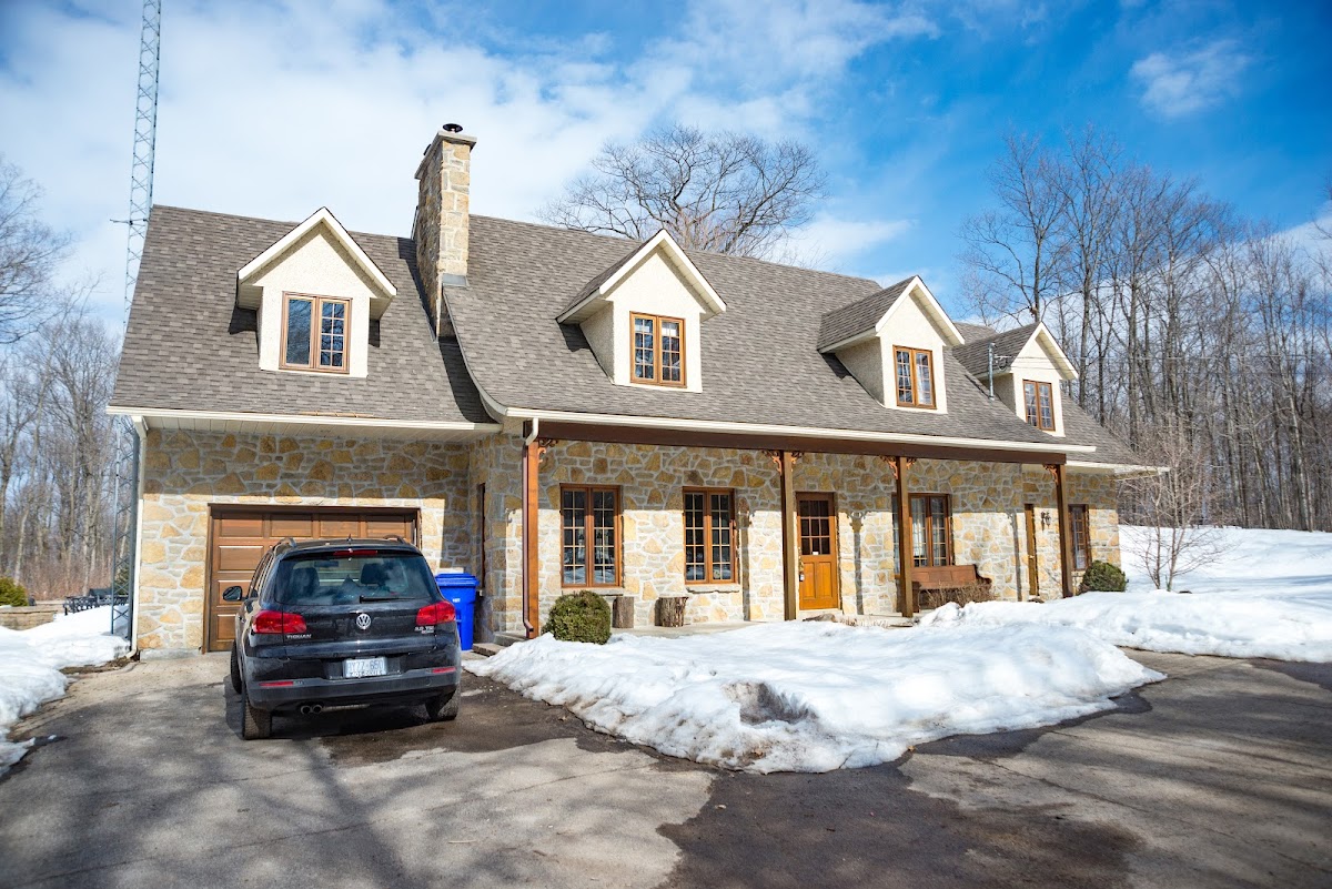 Au Pied de Cochon - Accommodation photo 2