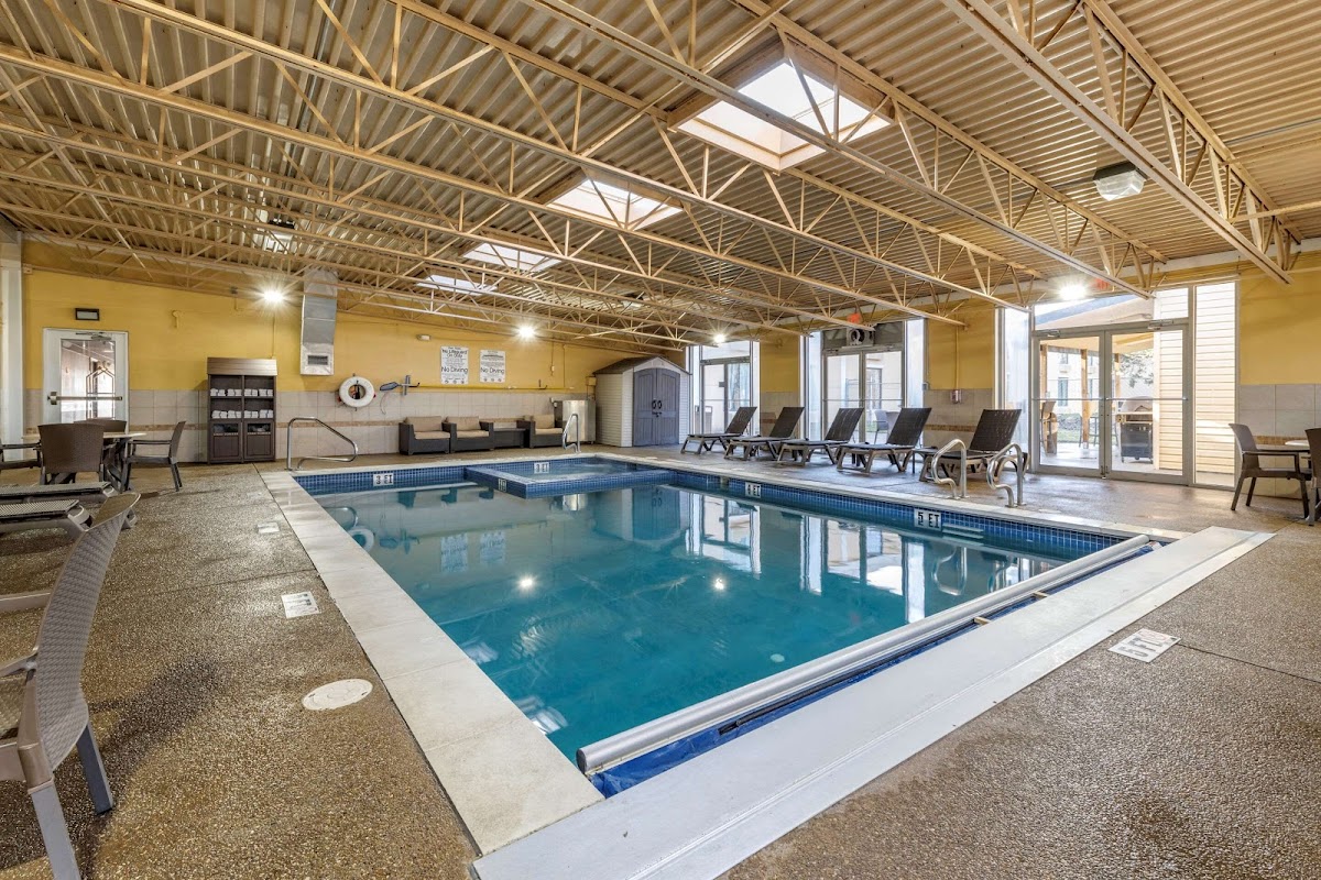 Comfort Inn & Suites Triadelphia - Wheeling photo 3