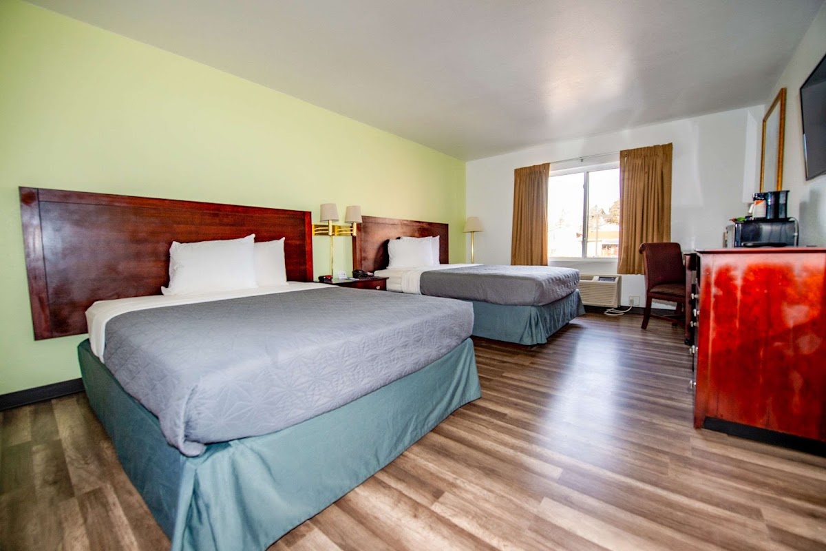 Rodeway Inn Central Colorado Springs photo 2