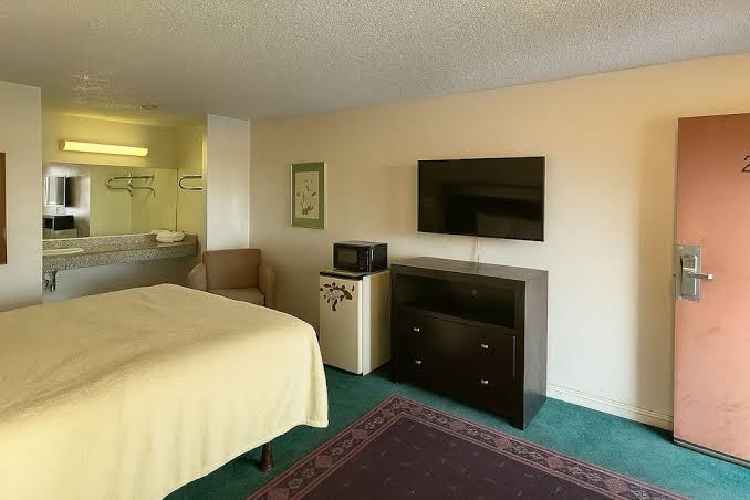 Casa Blanca Hotel - Azusa, Los Angeles photo 3