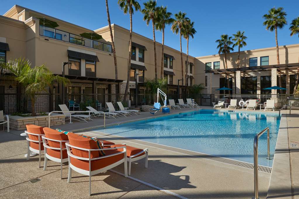 Hampton Inn & Suites Phoenix/Scottsdale on Shea Boulevard photo 2