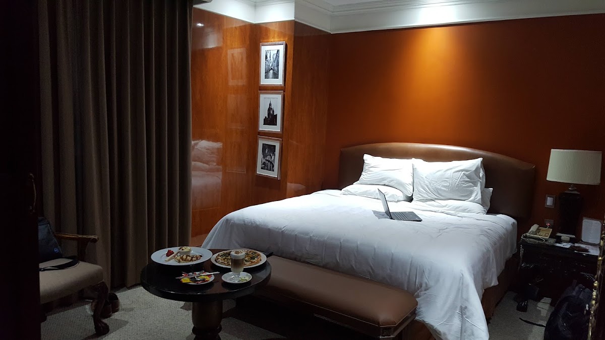 Room 8