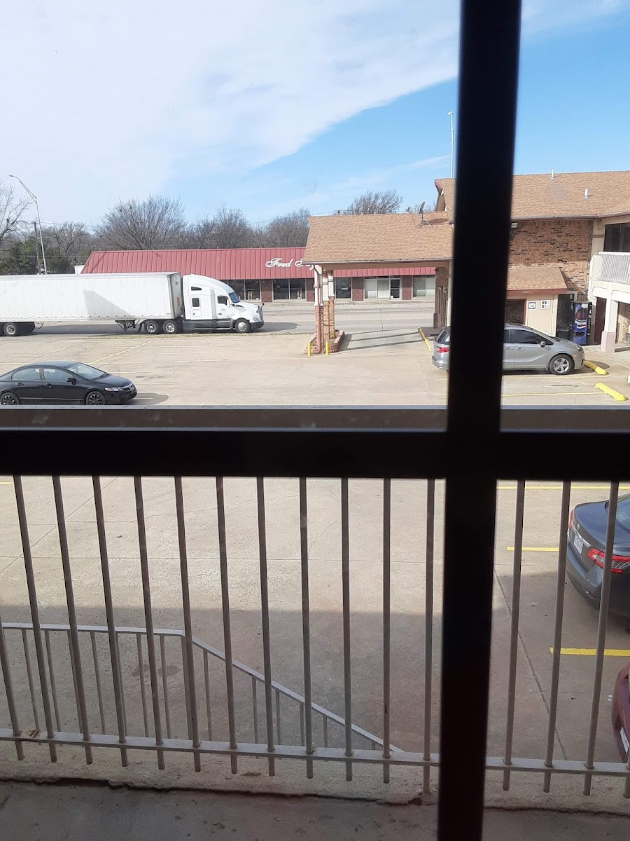 Americas Best Value Inn Pryor photo 3