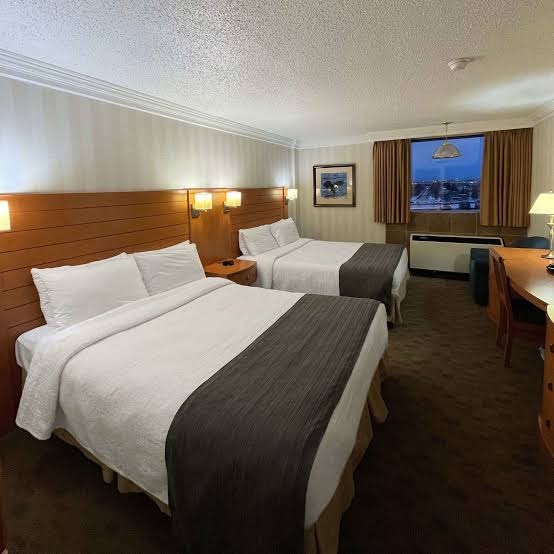 The Glenmore Inn & Convention Centre photo 2