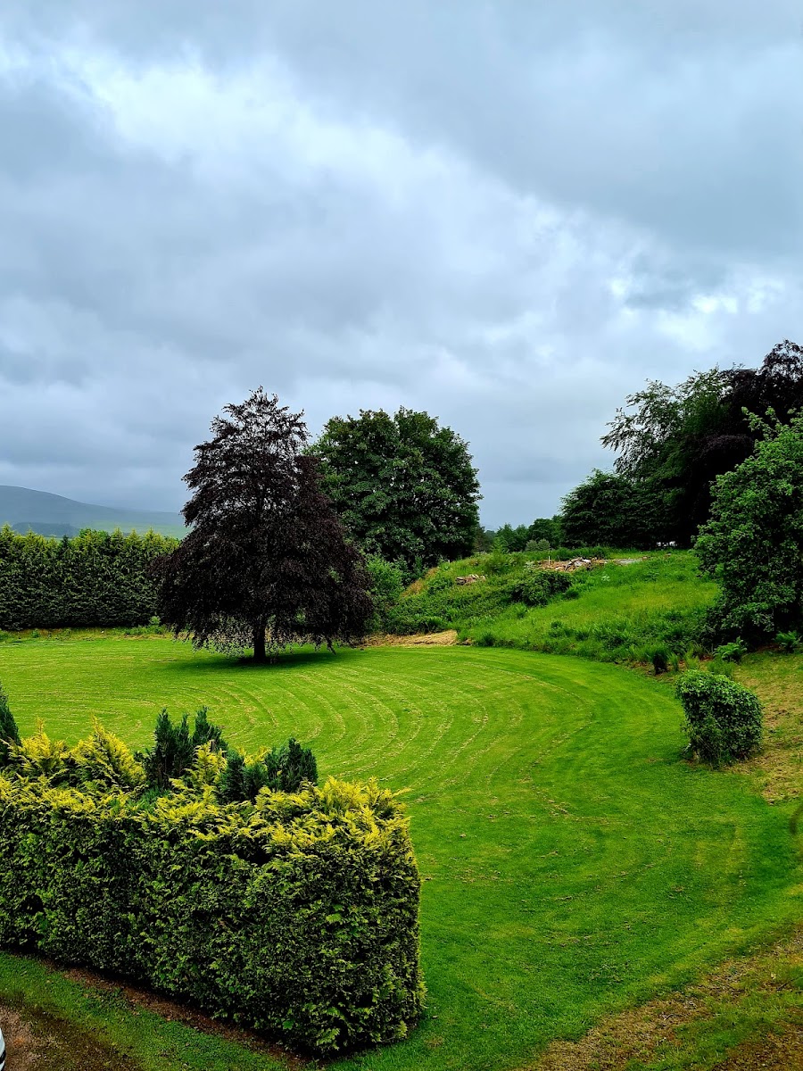 Moffat Manor photo 3