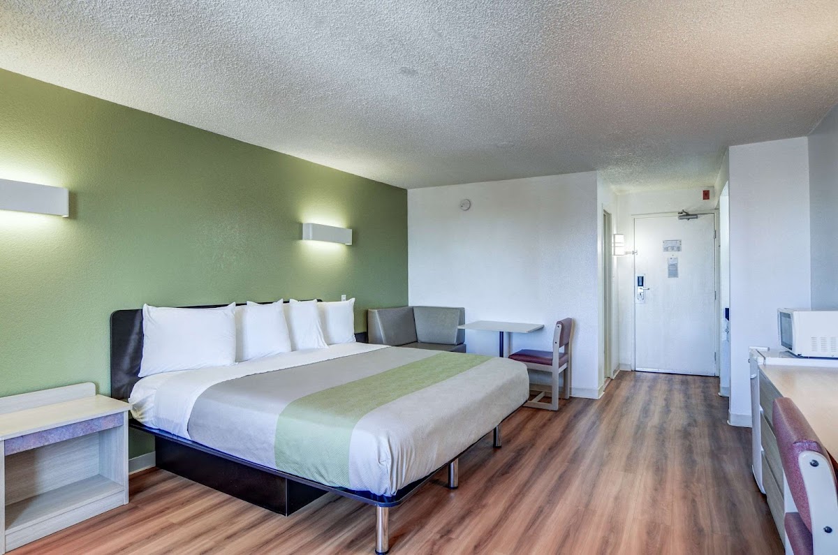 Motel 6 Greenwood Village, CO - Denver - South Tech Center photo 2