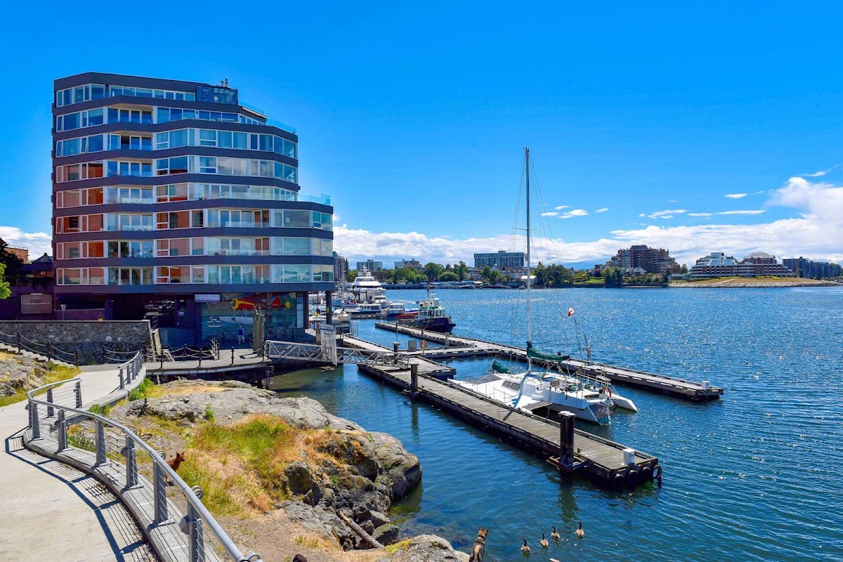 Victoria Regent Waterfront Hotel & Suites