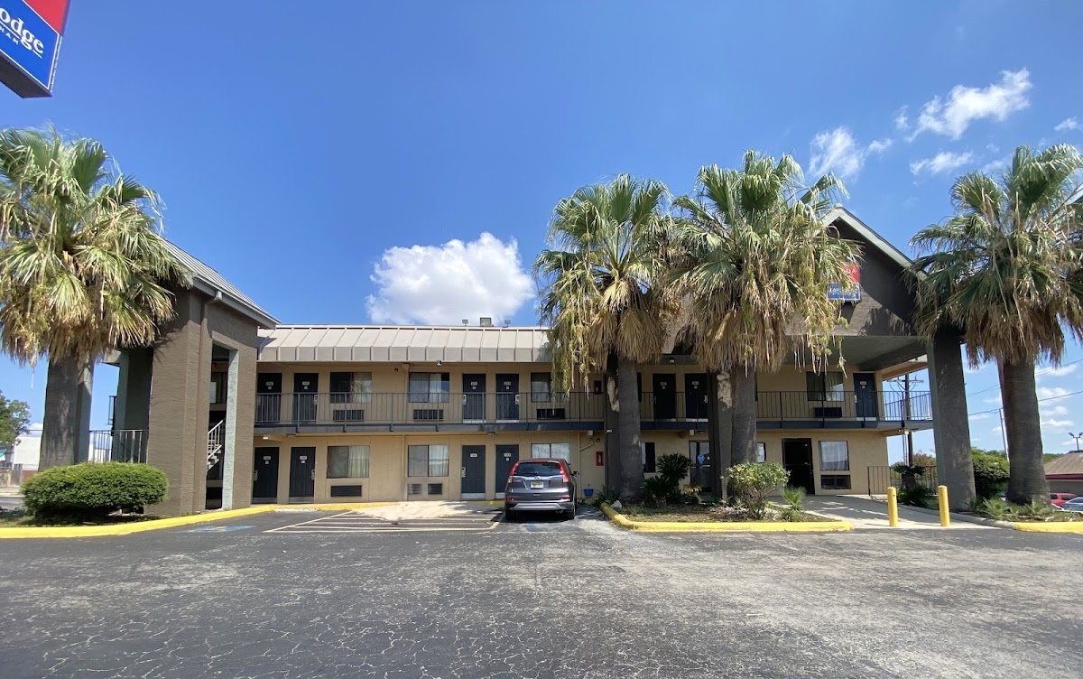 Travelodge by Wyndham San Antonio Lackland AFB