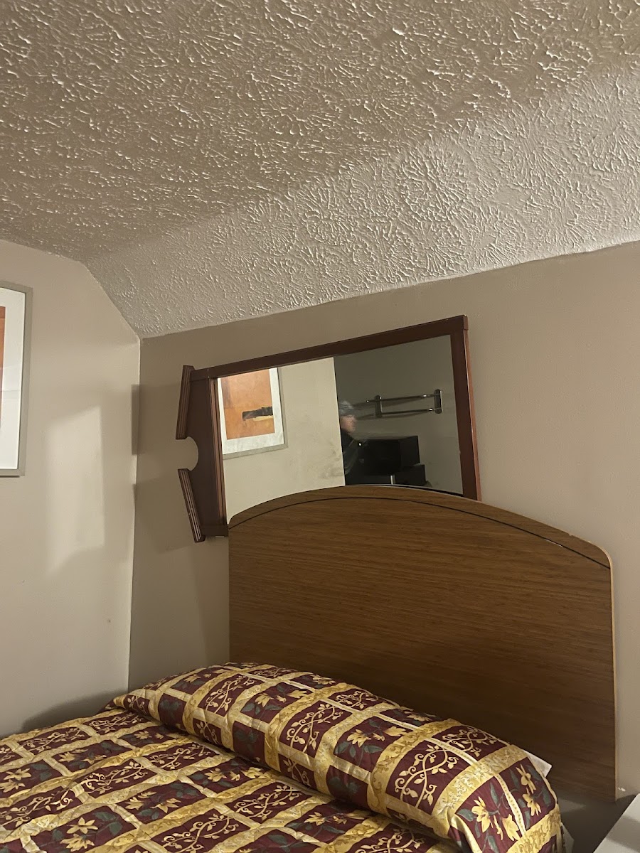 Room 4