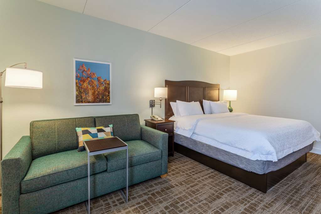 Hampton Inn Boston/Peabody photo 2