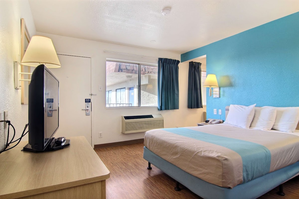 Motel 6 Lubbock, TX photo 2