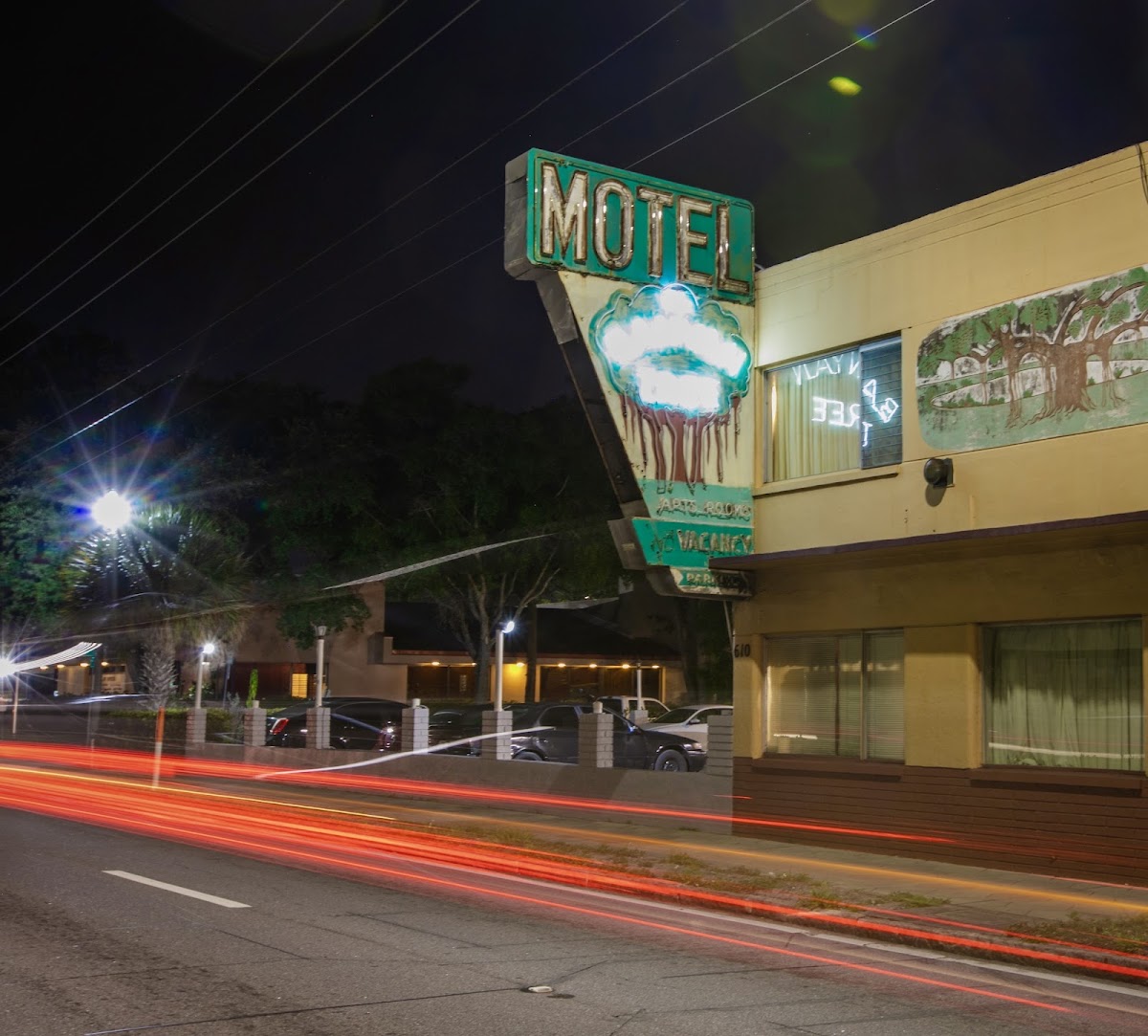 Banyan Tree Motel