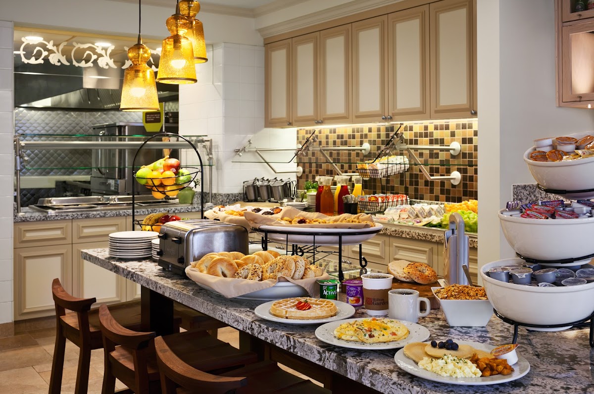 Hilton Garden Inn Saratoga Springs photo 2