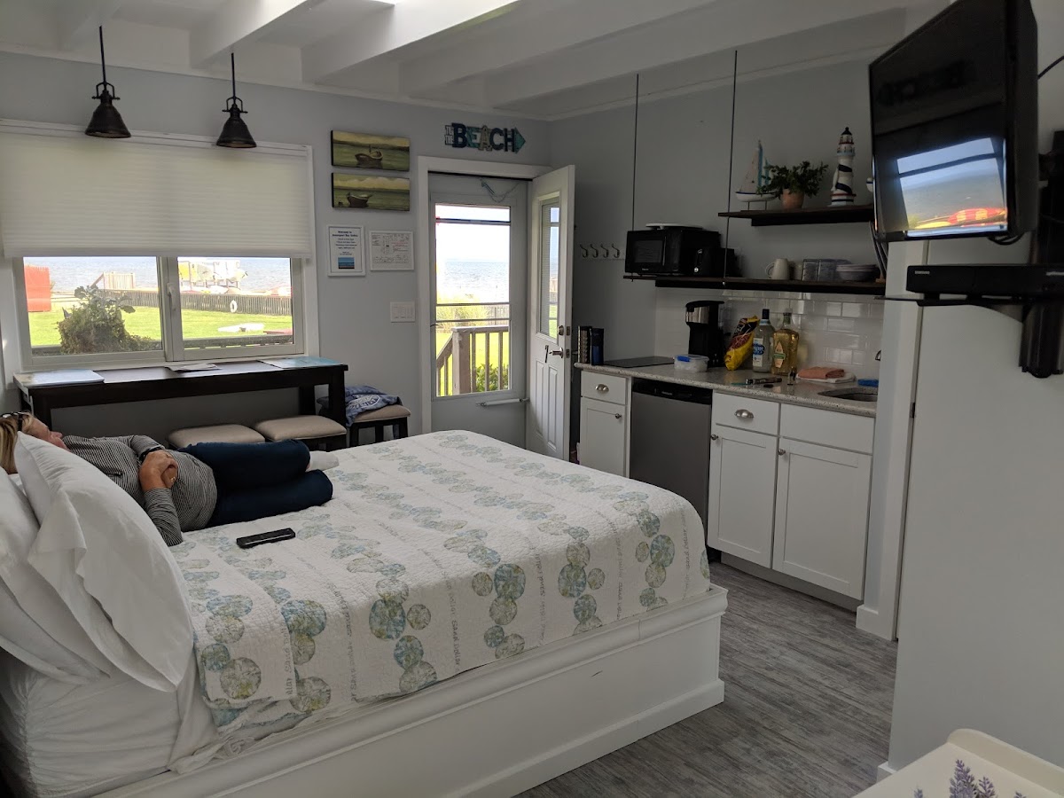 Jamesport Bay Suites photo 2
