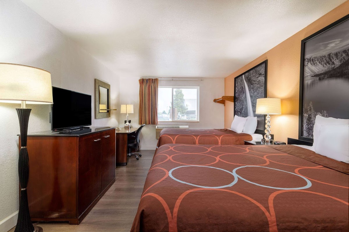 Super 8 by Wyndham The Dalles OR photo 2