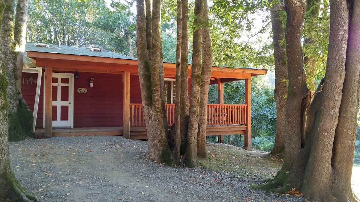 Lucas Lodge