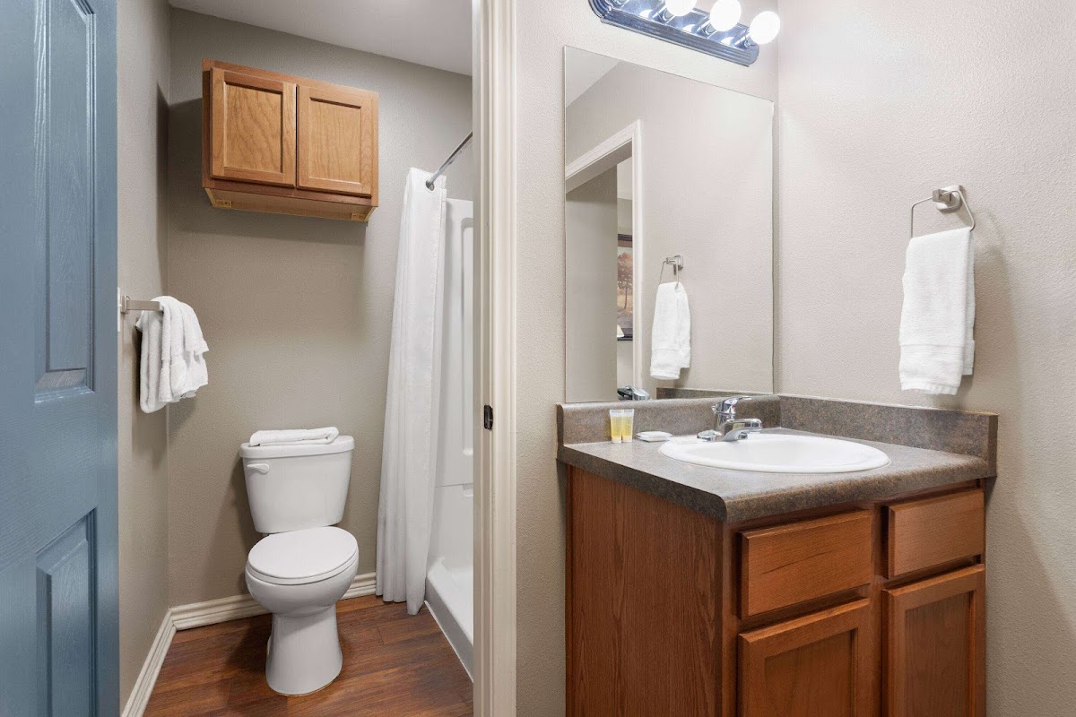 Eagle's Den Suites Three Rivers a Travelodge by Wyndham photo 3