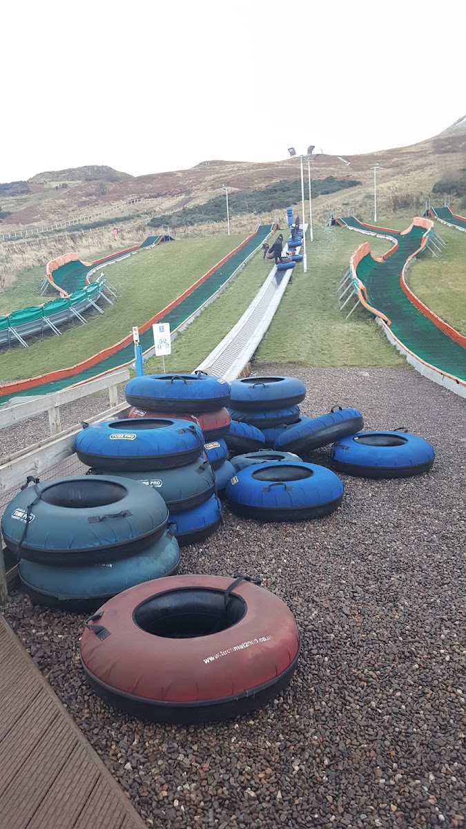 Midlothian Snowsports Centre, Hillend photo 3