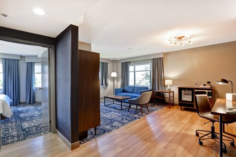 Four Points by Sheraton St. Catharines Niagara Suites photo 3