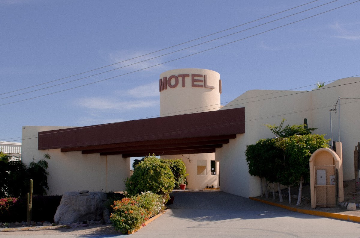 La Roca Motel