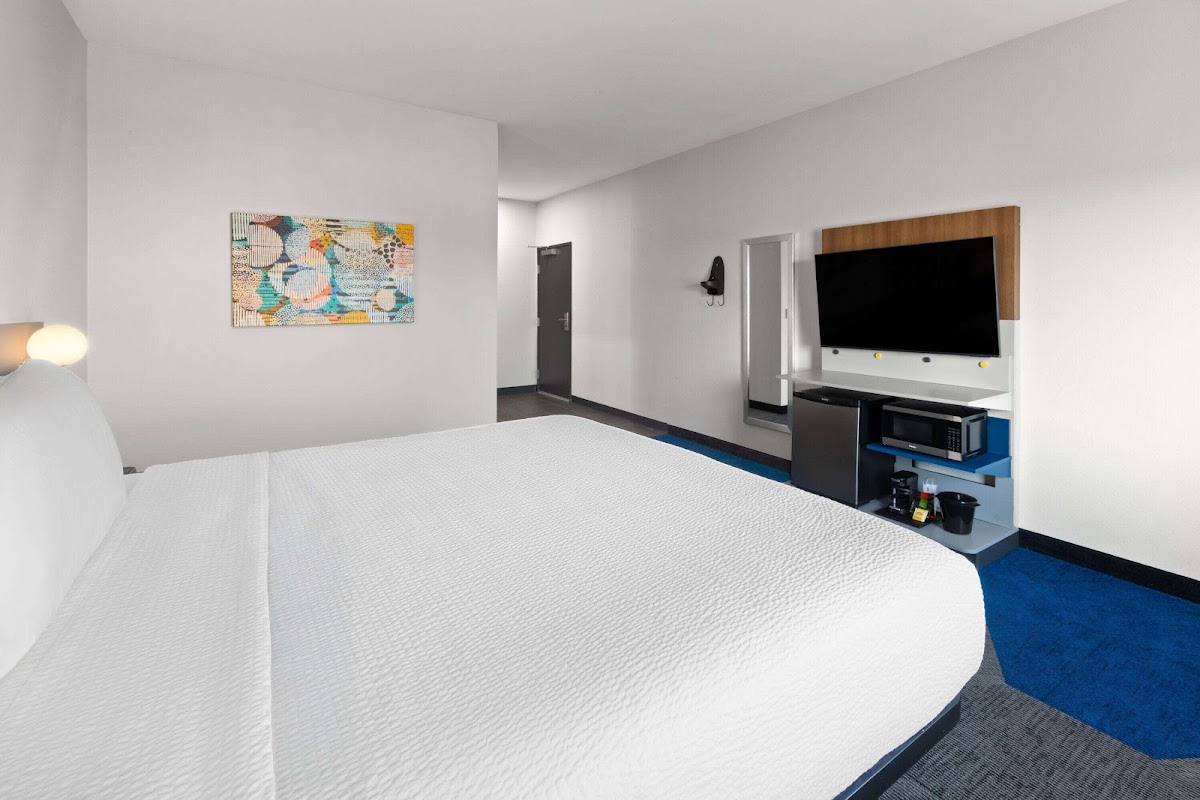Microtel Inn & Suites by Wyndham Olive Branch photo 3