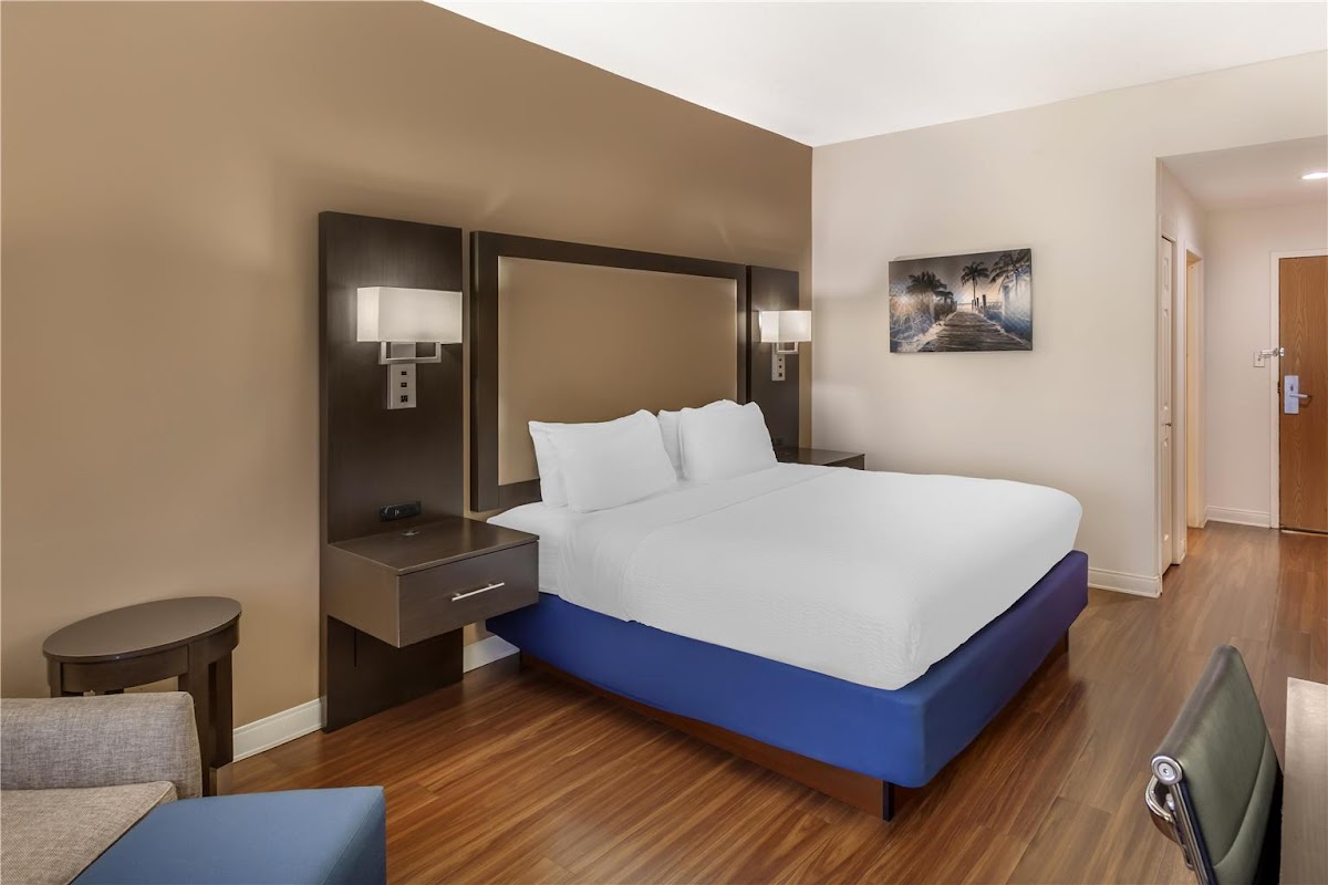 Best Western Plus Madison photo 2