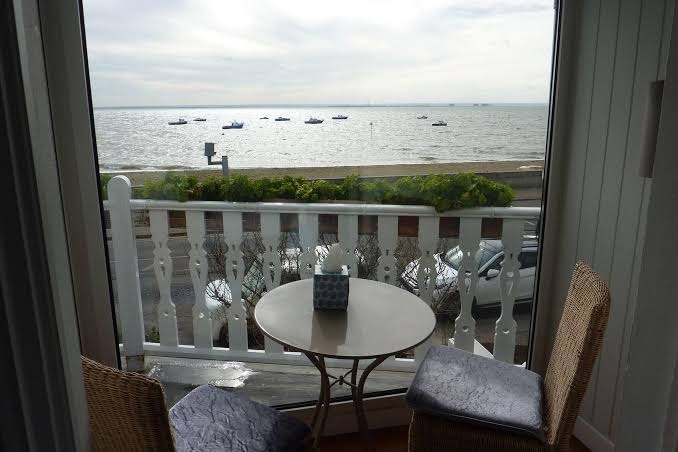 pebbles Hotel photo 3
