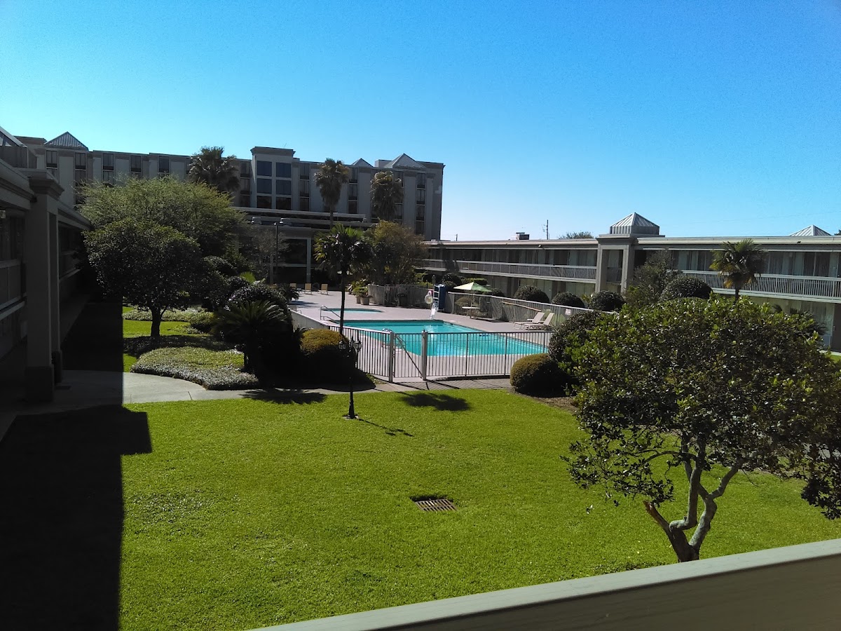 Holiday Inn Baton Rouge-South & Convention CTR, an IHG Hotel photo 3