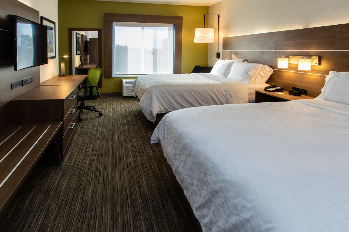 Holiday Inn Express & Suites Roseville - Galleria Area by IHG photo 2