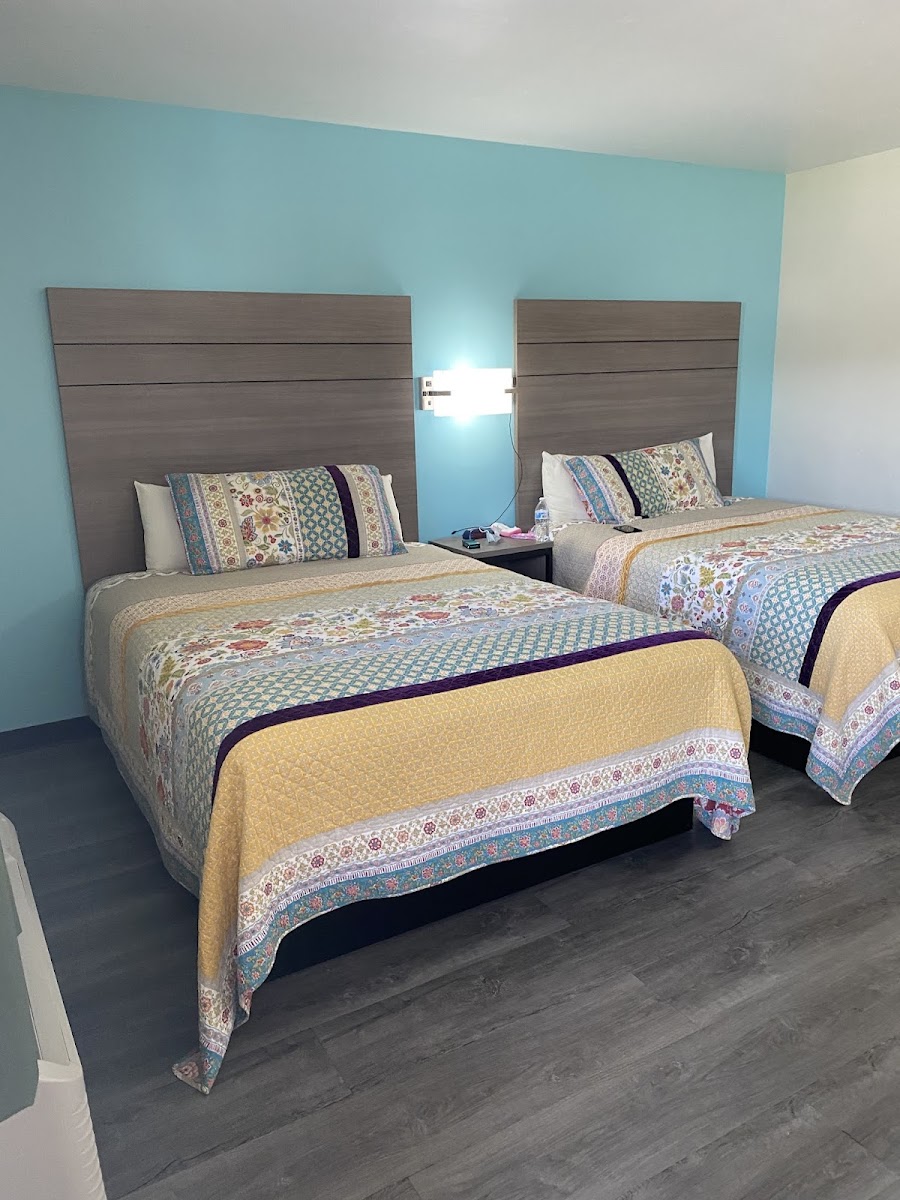 White Rose Motel